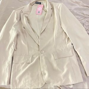 Cream oversized blazer 🤎